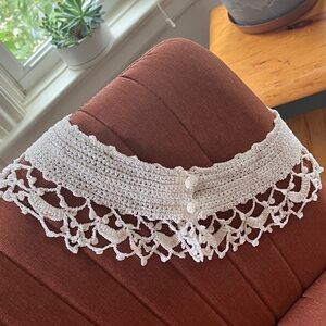 Vintage Crocheted Lace Collar